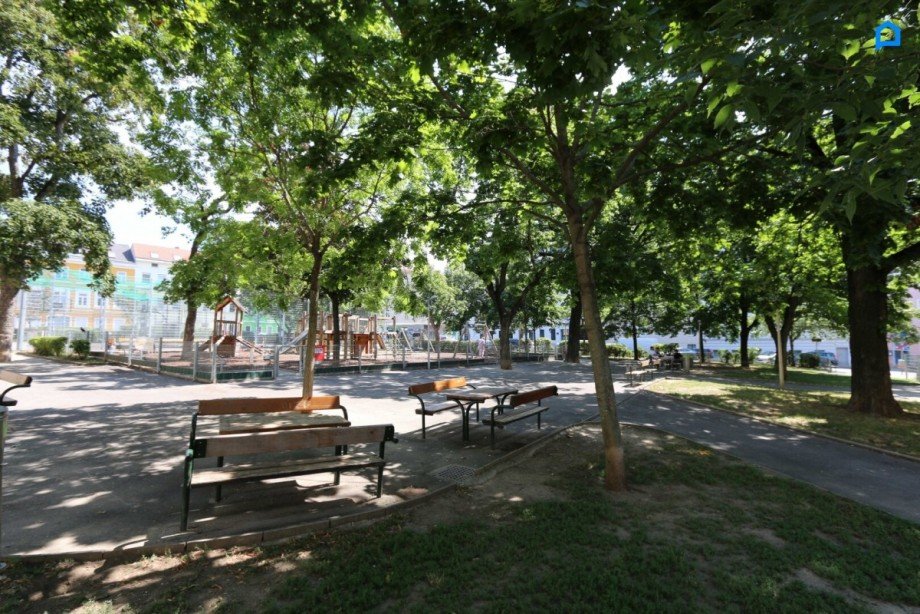  Dachgeschosswohnung Wien