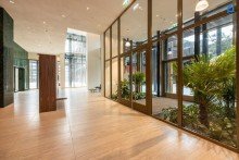  *Wien Innenstadt Blick* VIEW OVER VIENNA * Furnished apartment * 2 Zimmer * Loggia verglast * Fitness Center* All inklusiv rental * also short term*D*