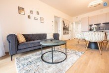  *Wien Innenstadt Blick* VIEW OVER VIENNA * Furnished apartment * 2 Zimmer * Loggia verglast * Fitness Center* All inklusiv rental * also short term*D*