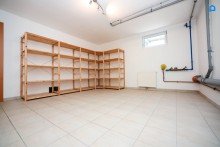  Gro�z�giges Familienhaus, 5 Zimmer, Vollkeller, Fu�bodenheizung, Gro�er Garten, Garage plus weiterer Abstellplatz, Gr�nlage