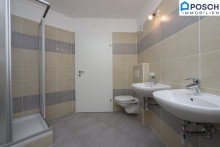  + WIE NEU+ Ger�umige - helle 3 -Zimmer Dachgeschoss Maisonette+ D+ 47,55 m� Wohnk�che + 2 Terrassen / Balkon+