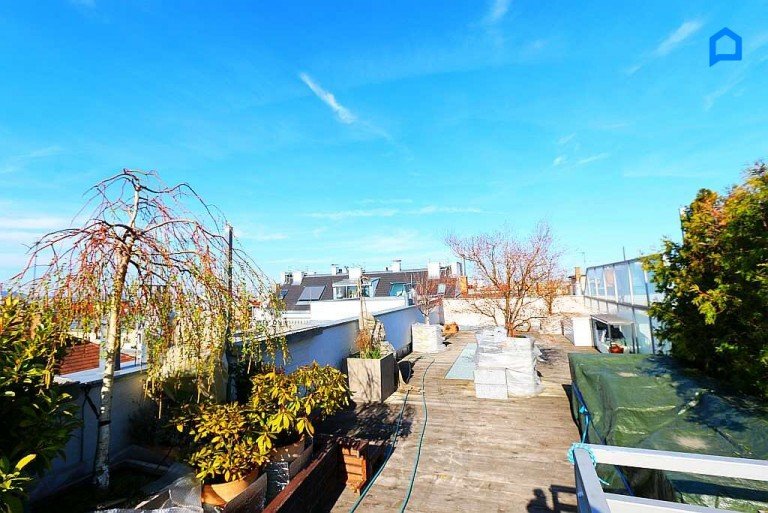  Wien - Wiedner Hauptstra�e / Hauptbahnhof Dachgeschosswohnung Gro�z�gige Luxuri�se 146 m� DG-Wohnung mit 60 m� + 6 m� Terrasse samt Blick �ber Wien, 4 Zimmer plus Ess-K�che, AR, 2 B�der 2Wc�s, hohe R�ume