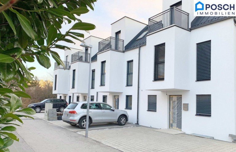  Wien - Florian-Ott Gasse, Strebersdorf, �denburgerstra�e Reiheneckhaus BELAGSFERTIG, REIHENHAUS- Ziegelmassiv mit Garten, EIGENGRUND, 0% provisionsfrei, absolute Gr�n-Ruhelage, 1-(2) Stellplatz vor dem Haus