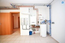  Gro�z�giges Familienhaus, 5 Zimmer, Vollkeller, Fu�bodenheizung, Gro�er Garten, Garage plus weiterer Abstellplatz, Gr�nlage