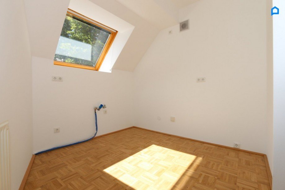  Dachgeschosswohnung Wien