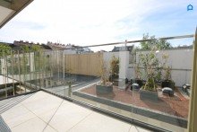  +Pauschale allinklusiv Miete+ KLIMA-HEIZUNG-INKLUDIERT* NEUEBAU-LUXUS- 2 Zimmer, West-Balkon* Ma�einbau-K�che, zugfreie Deckenk�hlung, FBH, Alarmanlage, Garage, Lift, barrierefrei
