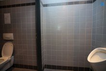  +Modernes B�ro 545m� (oder auf 2x270m� teilbar) , 15-20 R�ume insgesamt m�glich,  Teek�che, Toiletten, optionale PKW Stellpl�tze, optionaler Keller+