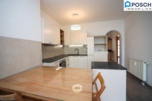  *Zentrum Schwechat, 3 Zimmer mit 12 m� Loggia mit Gr�nblick. 2. Liftstock, barrierefrei, * Flughafen Schwechat N�he*