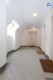  +Helle + ruhige + Dachgeschoss Maisonette+ Klimaanlage + in renoviertem Jahrhundertwendehaus+Komplett sanierter Erstbezug + 4.Liftstock +  Kellerabteil+