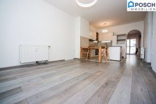 *Zentrum Schwechat, 3 Zimmer mit 12 m� Loggia mit Gr�nblick. 2. Liftstock, barrierefrei, * Flughafen Schwechat N�he*