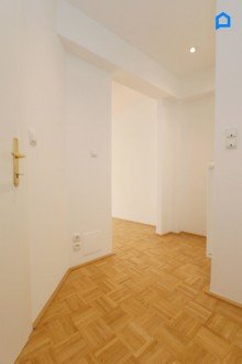  +Helle + ruhige + Dachgeschoss Maisonette+ Klimaanlage + in renoviertem Jahrhundertwendehaus+Komplett sanierter Erstbezug + 4.Liftstock +  Kellerabteil+