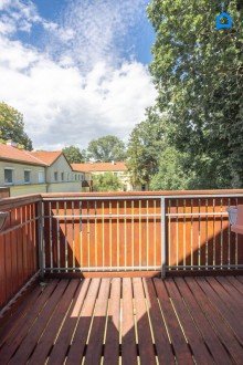  Wohnen nahe Oberlaa - helle 3-Zimmer-Wohnung mit riesigem Wohnbereich 36 m� Wohnk�che und 7,8 m� Balkon + gr�ner Innenhof,  1. OG, Dachgeschoss