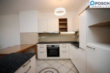  *Zentrum Schwechat, 3 Zimmer mit 12 m� Loggia mit Gr�nblick. 2. Liftstock, barrierefrei, * Flughafen Schwechat N�he*