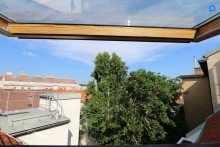  +Helle + ruhige + Dachgeschoss Maisonette+ Klimaanlage + in renoviertem Jahrhundertwendehaus+Komplett sanierter Erstbezug + 4.Liftstock +  Kellerabteil+