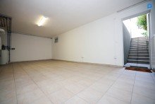  Gro�z�giges Familienhaus, 5 Zimmer, Vollkeller, Fu�bodenheizung, Gro�er Garten, Garage plus weiterer Abstellplatz, Gr�nlage