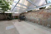  +Helle + ruhige + Dachgeschoss Maisonette+ Klimaanlage + in renoviertem Jahrhundertwendehaus+Komplett sanierter Erstbezug + 4.Liftstock +  Kellerabteil+