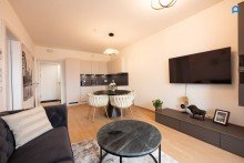 *Wien Innenstadt Blick* VIEW OVER VIENNA * Furnished apartment * 2 Zimmer * Loggia verglast * Fitness Center* All inklusiv rental * also short term*D*