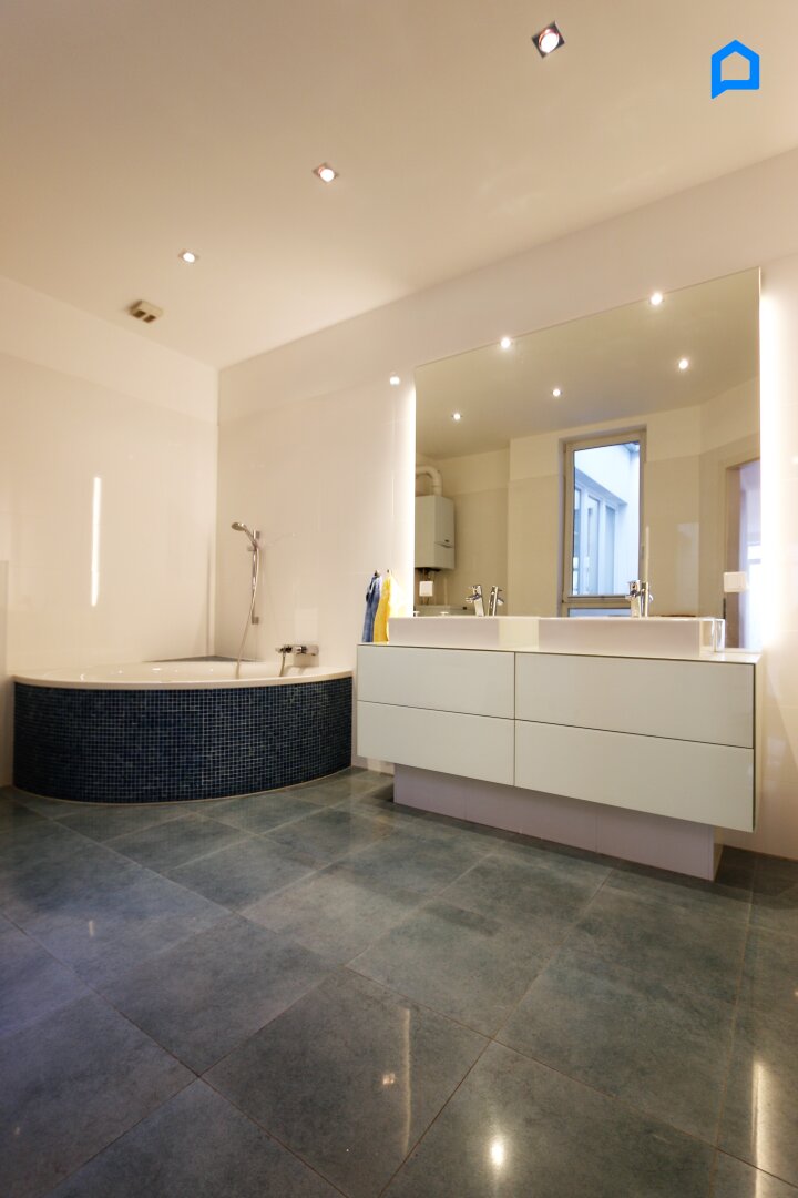  Dachgeschosswohnung Wien