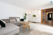  Sehr gepflegtes gro�z�giges Eckreihenhaus , Garten, Pergola, Terrasse, 4,5 Zimmer, plus Kellerr�ume, Garage