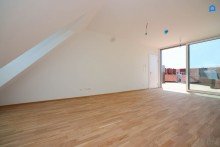  ERSTBEZUG, JETZT einziehen! Dachgeschoss NEU mit modernster Ausstattung c. 113 m� Wohnfl�che, 4 Zimmer plus Nebenr�ume, W�rmepumpe, FBH, Deckenk�hlung