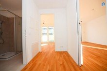  ERSTBEZUG ,Modernes 2-Zimmer-Apartment mit Balkon im 6. OG plus 12m� Balkon