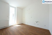  + WIE NEU+ Ger�umige - helle 3 -Zimmer Dachgeschoss Maisonette+ D+ 47,55 m� Wohnk�che + 2 Terrassen / Balkon+
