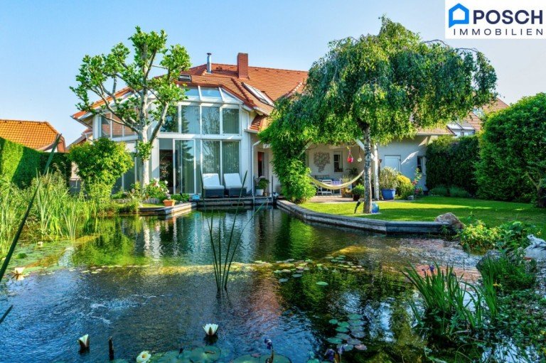  Brunn am Gebirge - Golf Club Brunn Einfamilienhaus Gro�z�gige Villa, mit wundersch�nem Naturgarten- Schwimmbiotop, Ruhelage