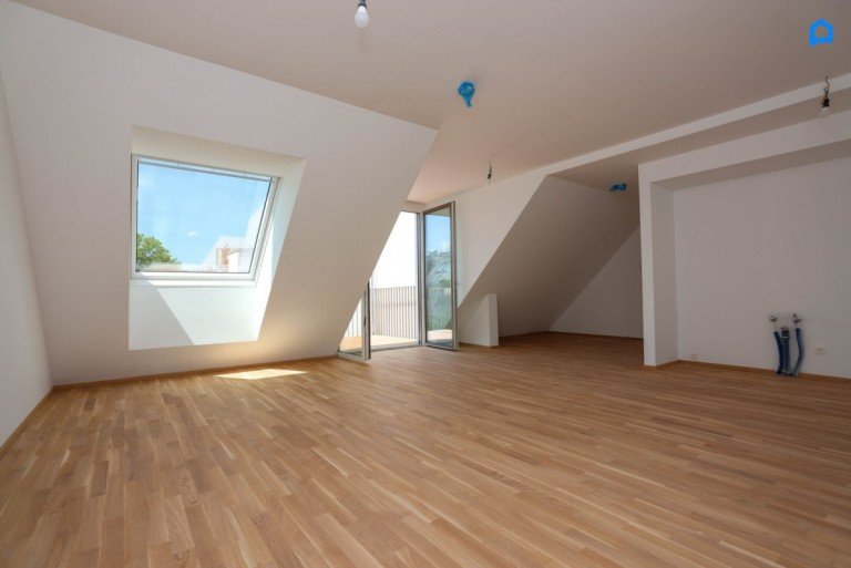  Wien,Rudolfsheim-F�nfhaus - U3 Station H�tteldorf u. Johnstra�e Dachgeschosswohnung ERSTBEZUG, UNABH�NGIG v. fossilen Brennstoffen, Dachgeschoss NEU mit modernster Ausstattung 77,07m� Wohnfl�che, 3 Zimmer plus Nebenr�ume, auch Altbau Etagen-Wohnungen, W�rmepumpe, Klima