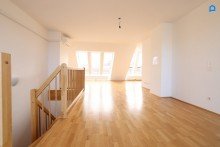  Gro�artige Dachgeschosswohnung mit 146 m� plus 21 m� Dachterrasse plus 8 m� Balkon, 4 Zimmer, KLIMA, gro�er Vorraum, Tiefgaragenplatz optional !