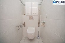  *Zentrum Schwechat, 3 Zimmer mit 12 m� Loggia mit Gr�nblick. 2. Liftstock, barrierefrei, * Flughafen Schwechat N�he*