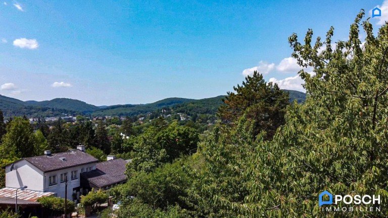 Blick mit Drohne Wien Wohngrundst�ck Wolfersberg-S�dseite ! Gro�es Baugrundst�ck 952 m� - Ein perfekter Platz f�r Ihr Eigenheim!