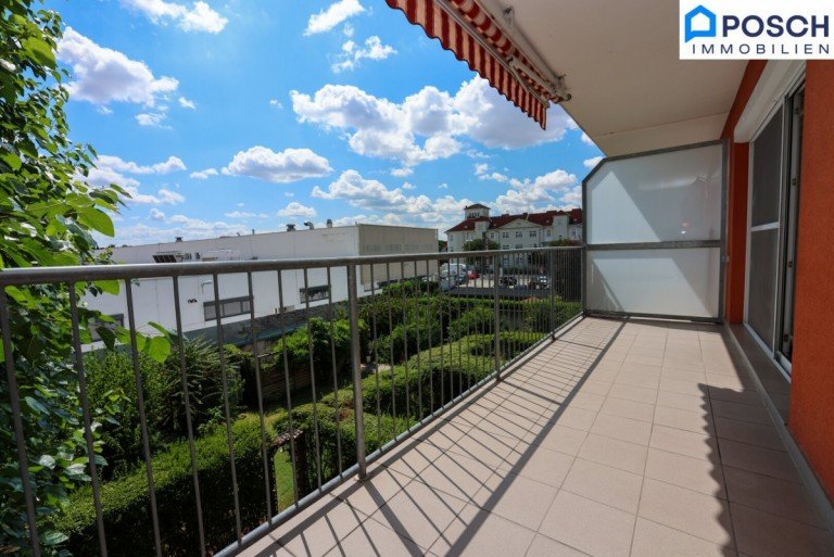  Schwechat - Zentrum, Bahnhof, Ehrenbrunngassse Etagenwohnung *Zentrum Schwechat, 3 Zimmer mit 12 m� Loggia mit Gr�nblick. 2. Liftstock, barrierefrei, * Flughafen Schwechat N�he*