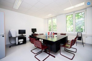 Hauptbild +Modernes Büro 545m² (oder auf 2x270m² teilbar) , 15-20 Räume insgesamt möglich, Teeküche, Toiletten, optionale PKW Stellplätze, optionaler Keller+