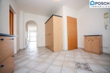  *Zentrum Schwechat, 3 Zimmer mit 12 m� Loggia mit Gr�nblick. 2. Liftstock, barrierefrei, * Flughafen Schwechat N�he*