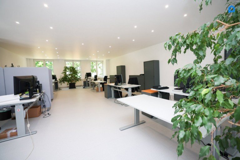  Wien - Auhofcenter, Gewerbepark Wien West B�rofl�che +Flexibles modernes B�ro ca. 297 m� ,15-20 R�ume insgesamt m�glich, Teek�che, Toiletten, optionale PKW Stellpl�tze, optionaler Keller+