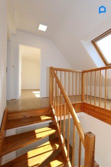  Komplett sanierter Erstbezug, helle, ruhige, 4 Zimmer- Dachgeschoss Maisonette, Loggia, in renoviertem Jahrhundertwendehaus, 4.Liftstock + Kellerabteil