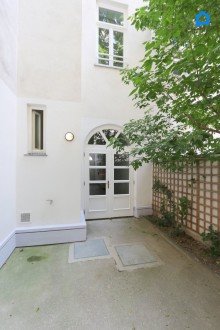  +Helle + ruhige + Dachgeschoss Maisonette+ Klimaanlage + in renoviertem Jahrhundertwendehaus+Komplett sanierter Erstbezug + 4.Liftstock +  Kellerabteil+