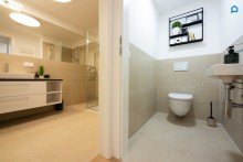  *Wien Innenstadt Blick* VIEW OVER VIENNA * Furnished apartment * 2 Zimmer * Loggia verglast * Fitness Center* All inklusiv rental * also short term*D*