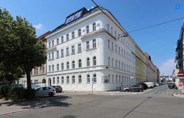  Wien,Rudolfsheim-F�nfhaus - U3 Station H�tteldorf u. Johnstra�e Dachgeschosswohnung ERSTBEZUG, UNABH�NGIG v. fossilen Brennstoffen, Dachgeschoss NEU mit modernster Ausstattung 77,07m� Wohnfl�che, 3 Zimmer plus Nebenr�ume, auch Altbau Etagen-Wohnungen, W�rmepumpe, Klima