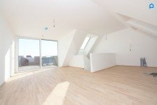  ERSTBEZUG, JETZT einziehen! Dachgeschoss NEU mit modernster Ausstattung c. 113 m� Wohnfl�che, 4 Zimmer plus Nebenr�ume, W�rmepumpe, FBH, Deckenk�hlung