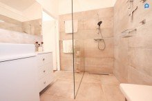  Neuwertig !  Exklusives Reiheneckhaus TOP Ausstattung inkl. mit POOL  in idyllischer Ruhelage - Perfekt f�r Paare & Familien, VOLLAUSSTATTUNG !